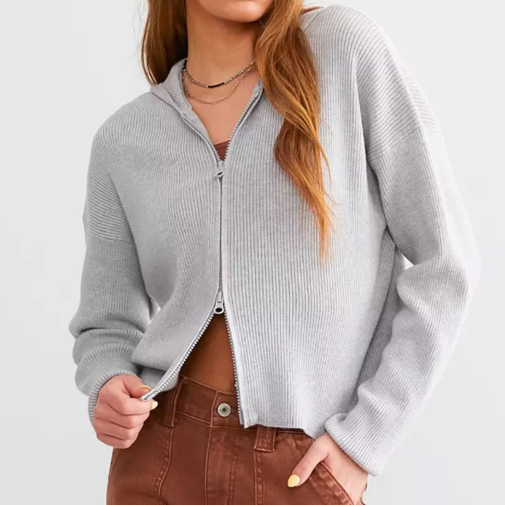 Gray Zip-Up Cardigan